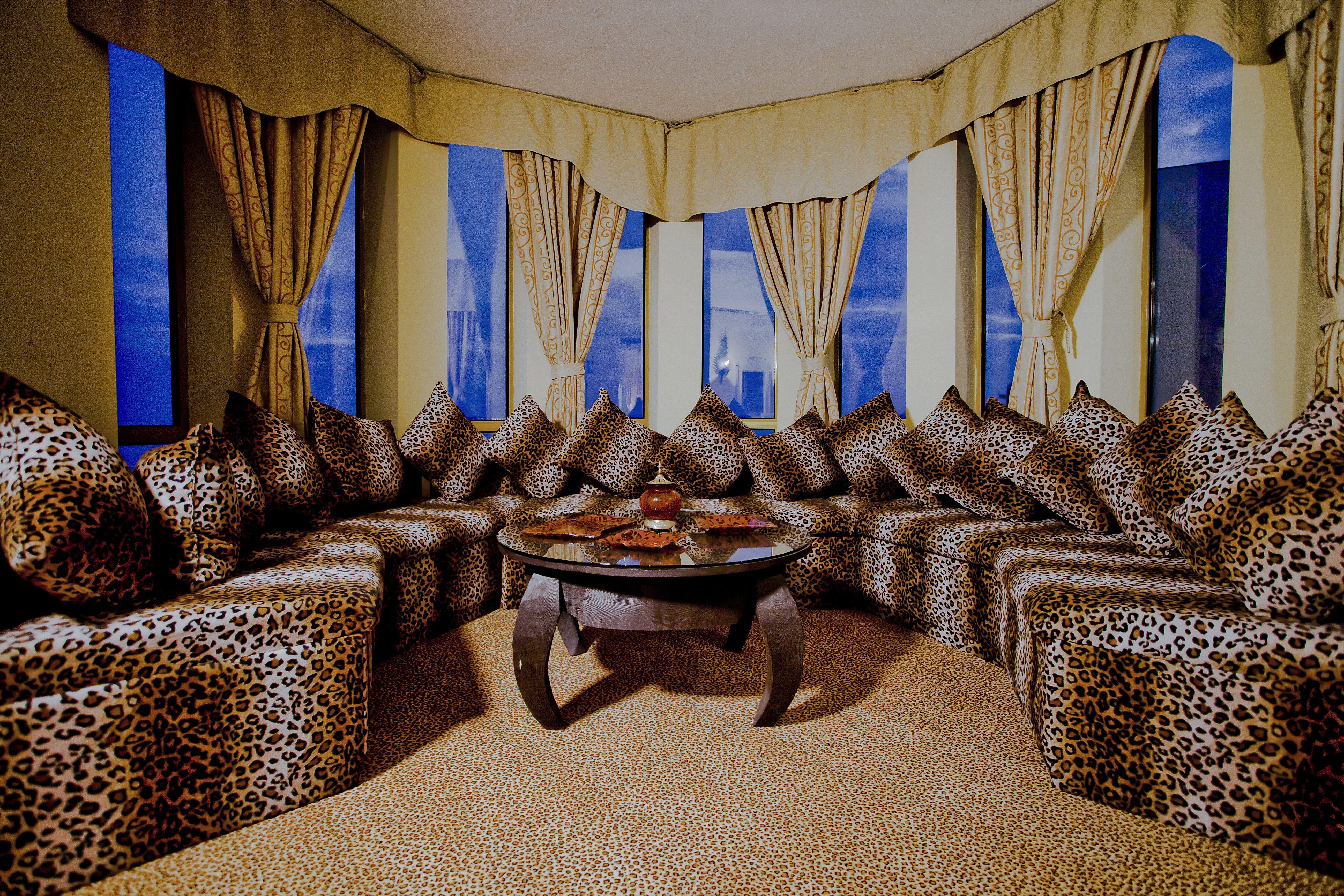 Imperial Palace Hotel Σάνι Μπιτς Εξωτερικό φωτογραφία The lounge at the 101 Club