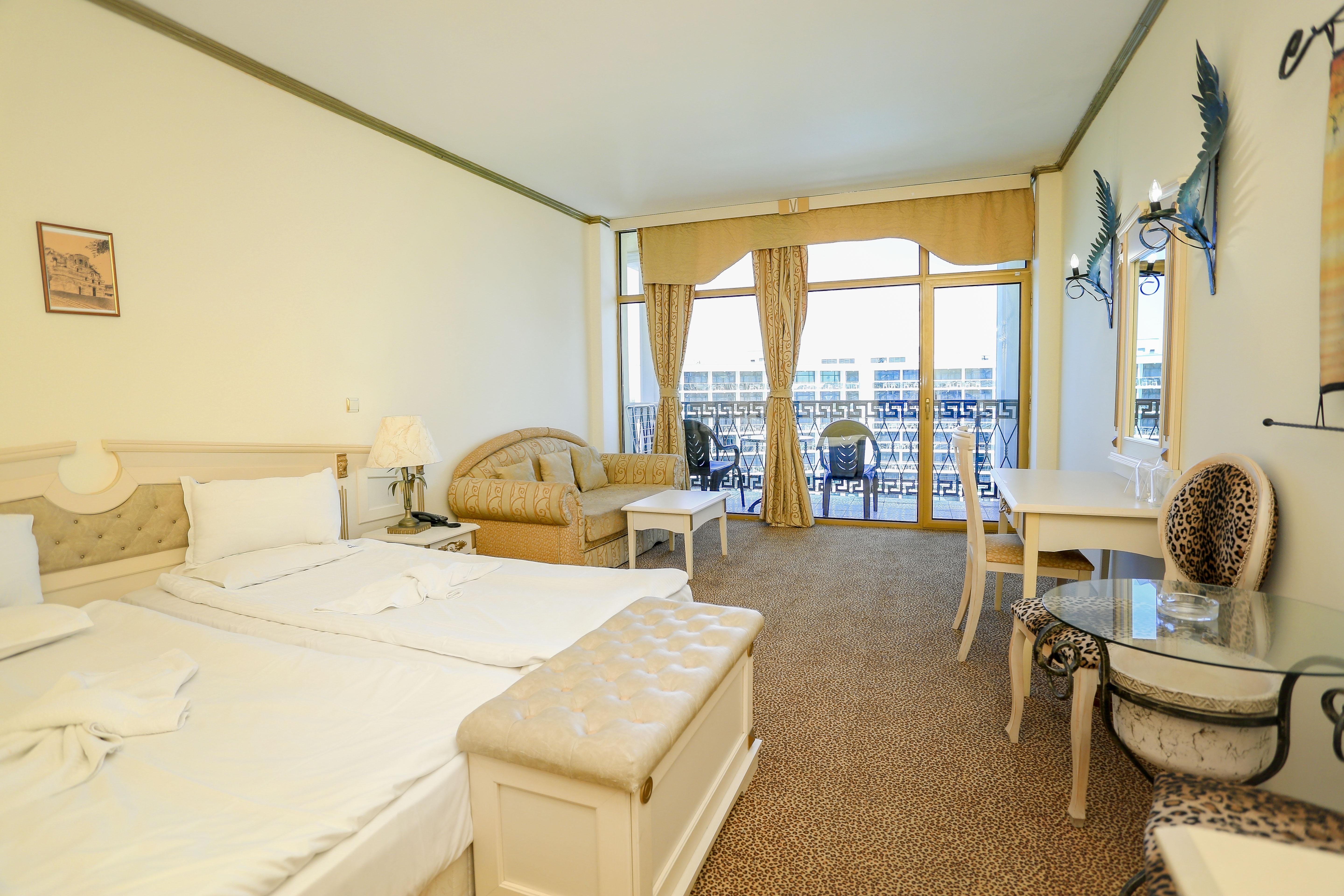 Imperial Palace Hotel Σάνι Μπιτς Εξωτερικό φωτογραφία A room at the hotel