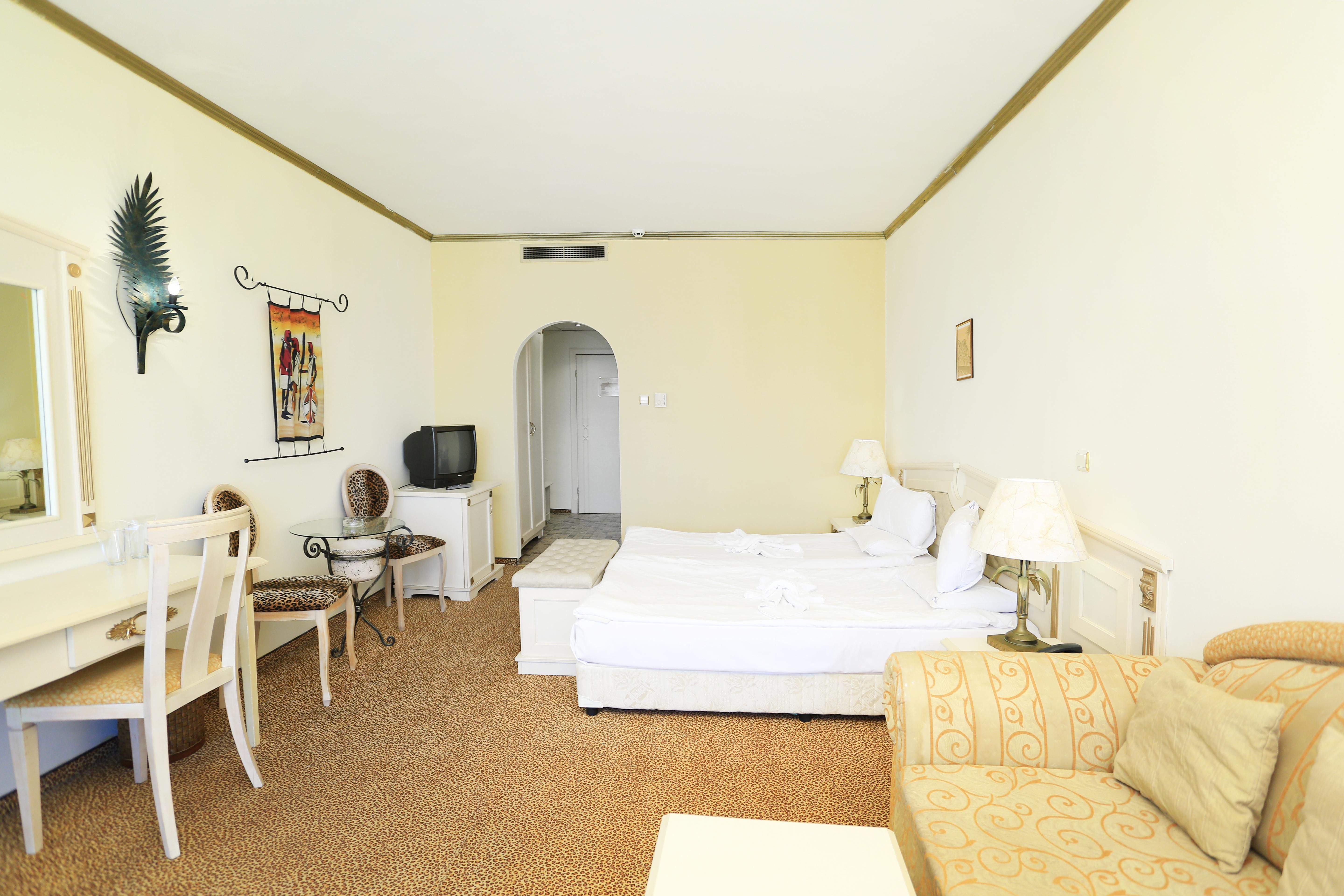 Imperial Palace Hotel Σάνι Μπιτς Εξωτερικό φωτογραφία A room at the hotel