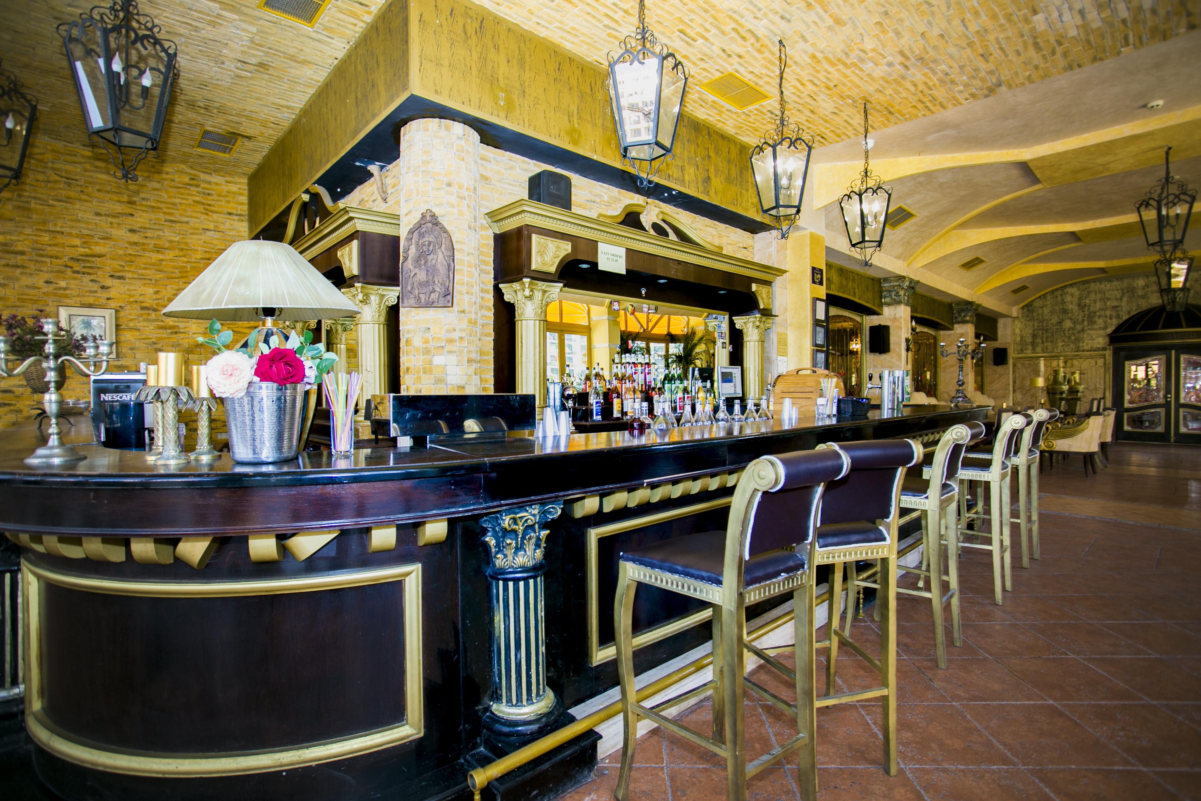 Imperial Palace Hotel Σάνι Μπιτς Εξωτερικό φωτογραφία The bar at the hotel